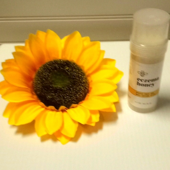 Eczema Honey Body Lotion Stick -2.2 FL oz - Picture 7 of 11